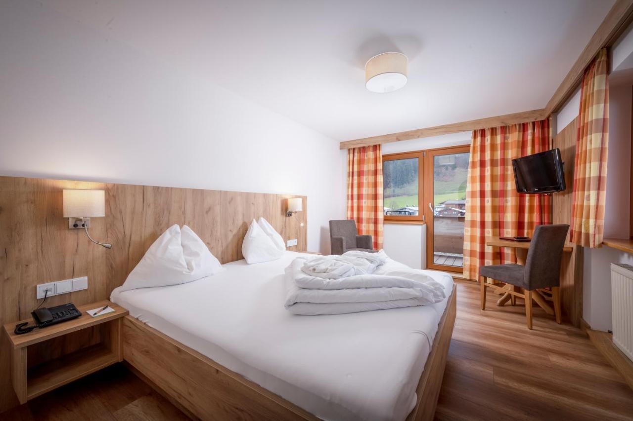 Hotel Kitzspitz Sankt Jakob in Haus Esterno foto
