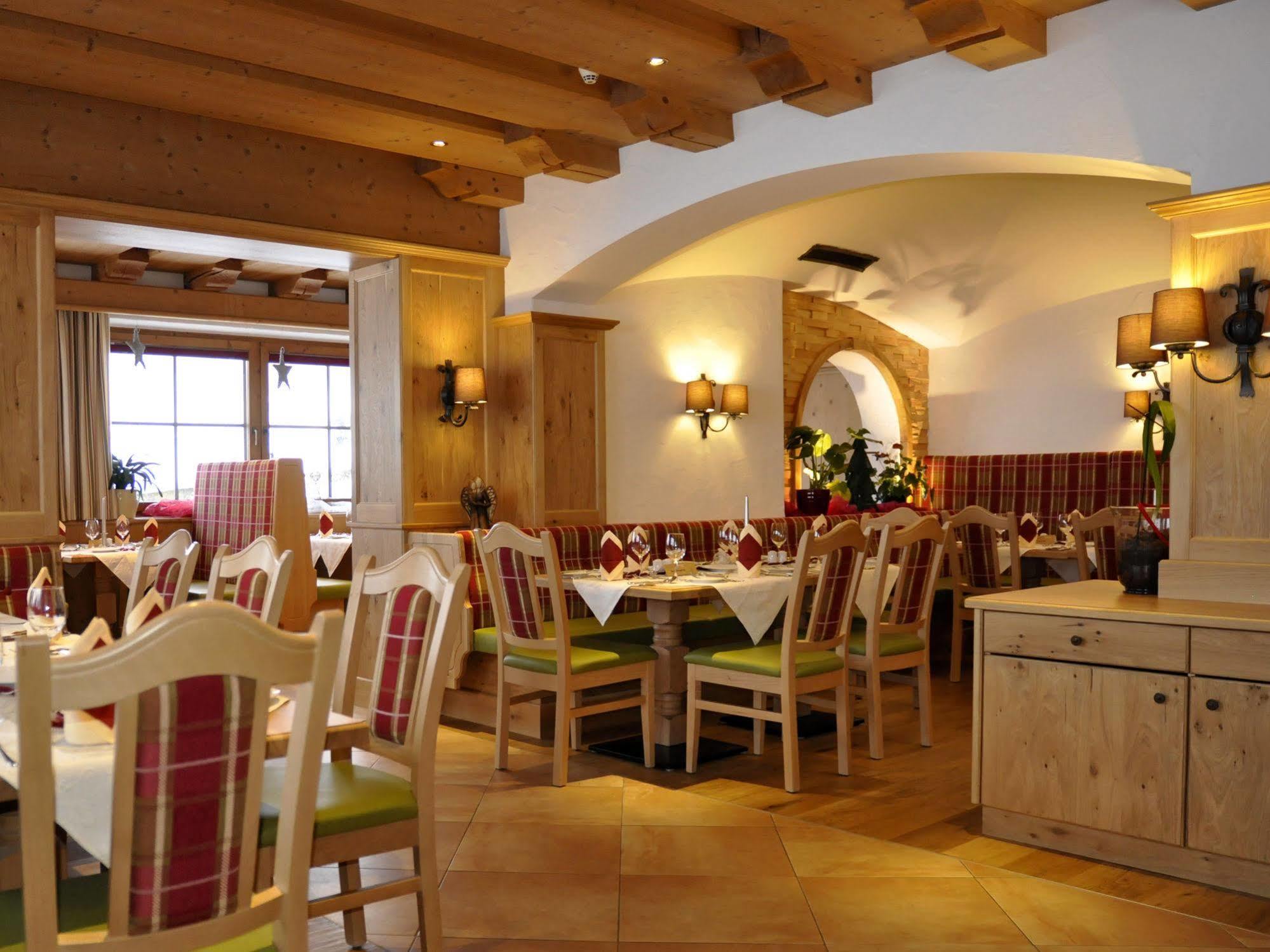 Hotel Kitzspitz Sankt Jakob in Haus Esterno foto