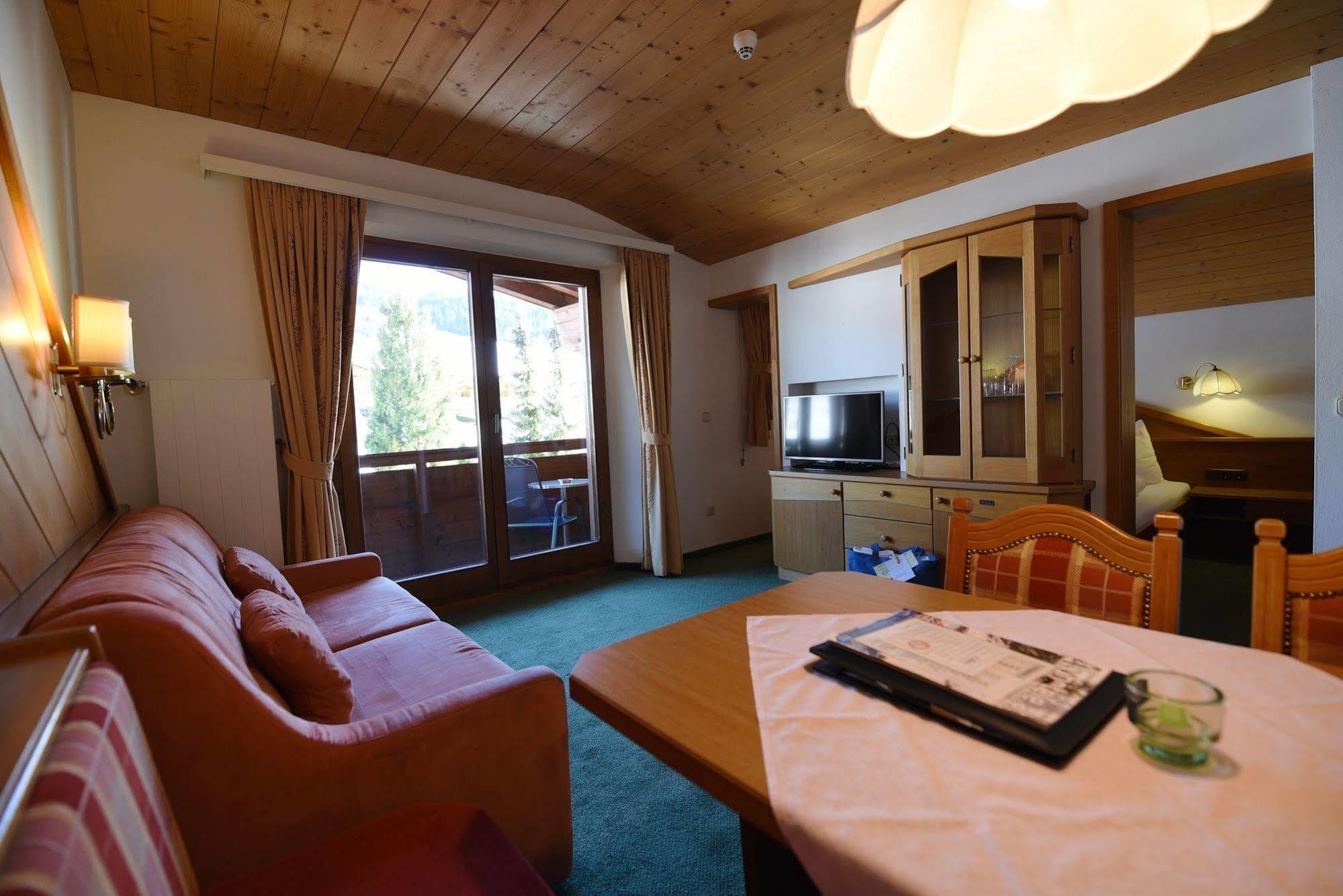 Hotel Kitzspitz Sankt Jakob in Haus Esterno foto